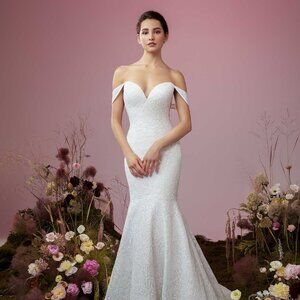 Size 12 sample wedding dress - Anne Barge Soulmate